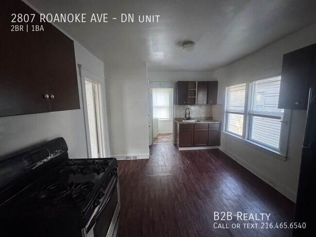 Building Photo - 2807 Roanoke Ave