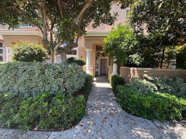 Primary Photo - 7105 Calabria Ct