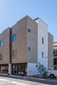 Building Photo - 4220 N 32nd St