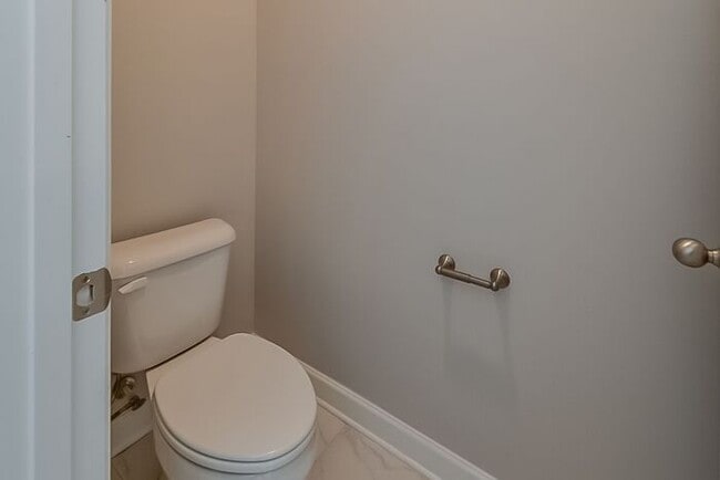 Building Photo - Now Leasing a 4-bedroom 2.5 bath home in W...