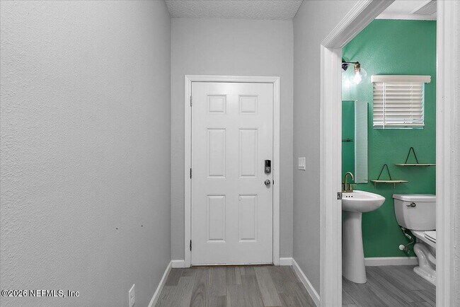 Building Photo - 12658 Josslyn Ln