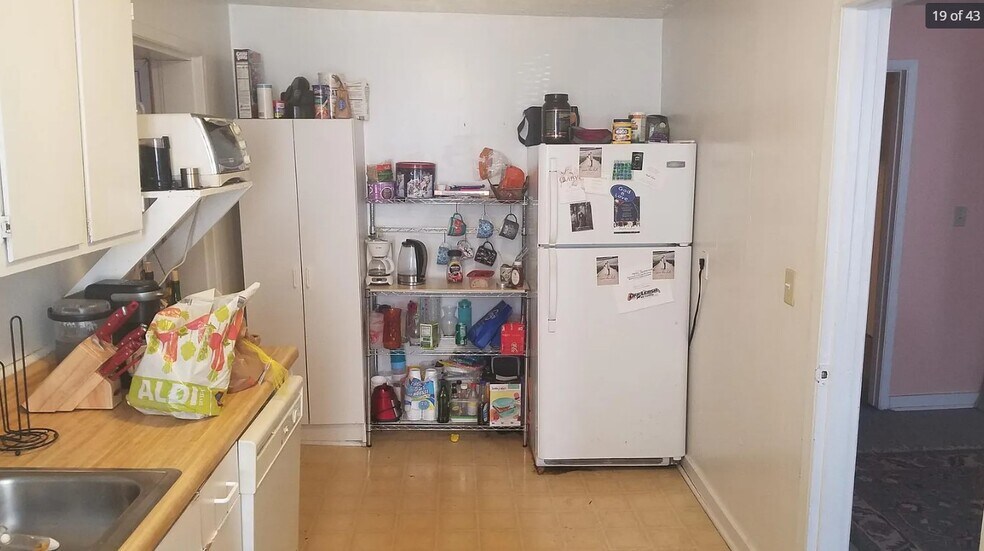 Building Photo - 341 Athens Ave