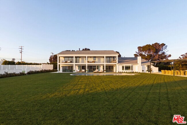 Building Photo - 6509 Wandermere Rd