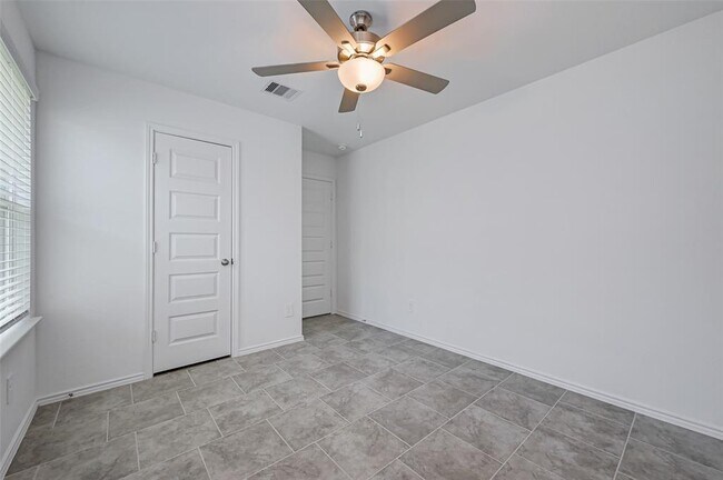 Building Photo - 1123 Lipizzan Ln