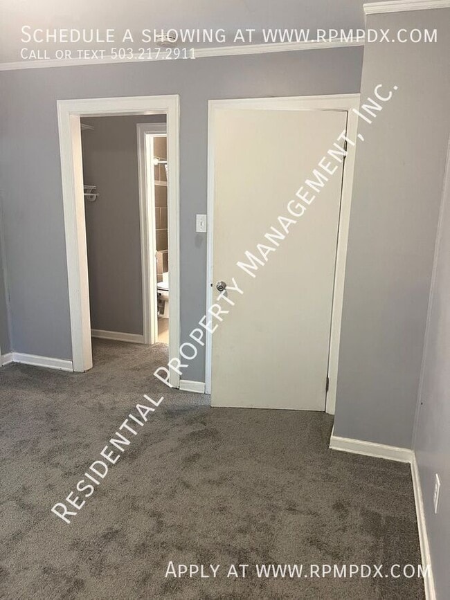 Building Photo - 4512 SW Fairvale Ct