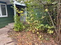 Building Photo - Great Home on acreage!