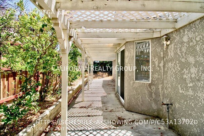 Building Photo - 25036 Bodega Ct