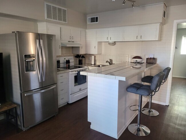 Building Photo - Downtown Grapevine-EXCELLENT LOCATION