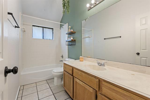 Building Photo - 1017 Micarta Dr