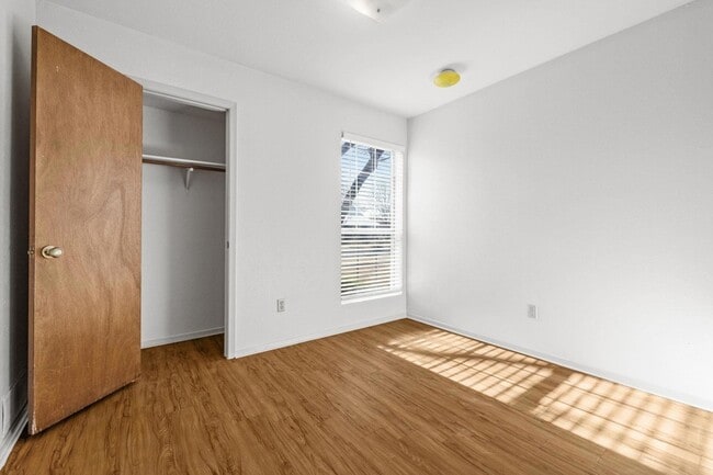 Building Photo - 3112 Freemont St