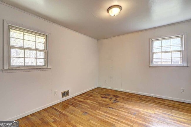 Building Photo - 3635 Las Olas Dr