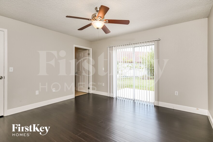 Building Photo - 13538 Texas Woods Cir