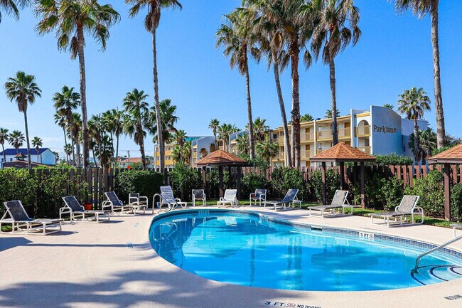 Building Photo - 115 E Coronado Dr