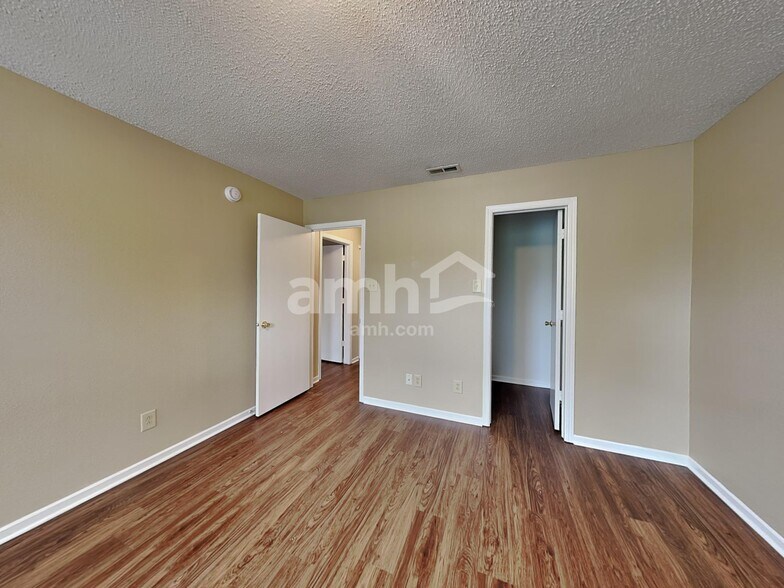 Building Photo - 14438 Banister Dr