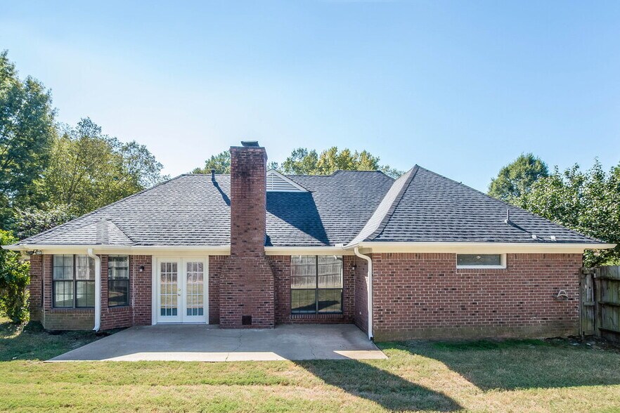 Building Photo - 390 Cherry Tree Ln