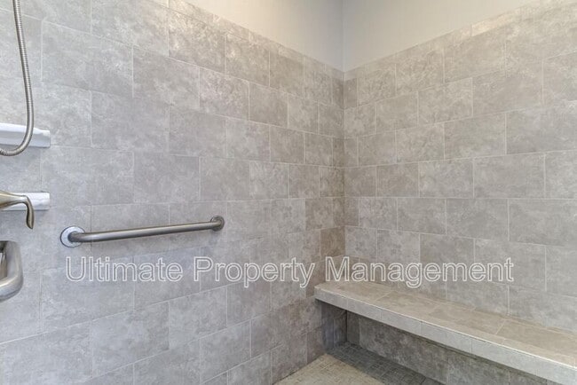 Building Photo - 1202 Matteo Dr