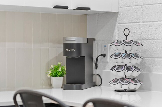 Building Photo - 4407 N 13th Pl