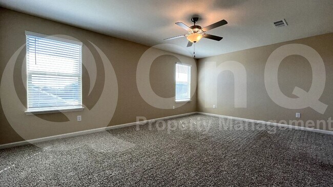 Building Photo - 283 Moonstone Way