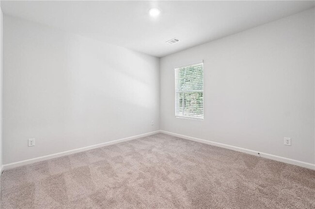 Building Photo - 177 Whitewood Dr