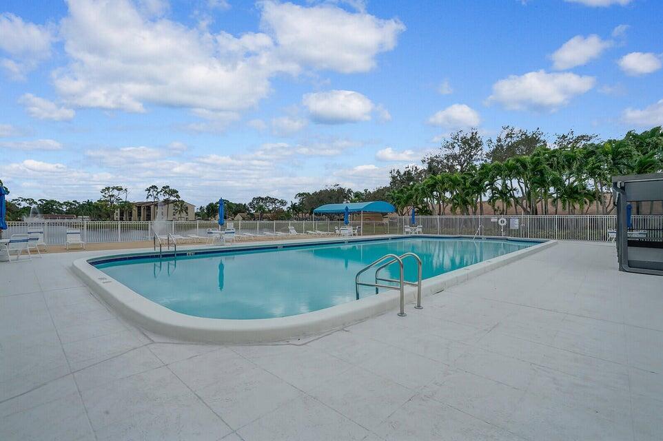 Building Photo - 540 Shady Pine Way