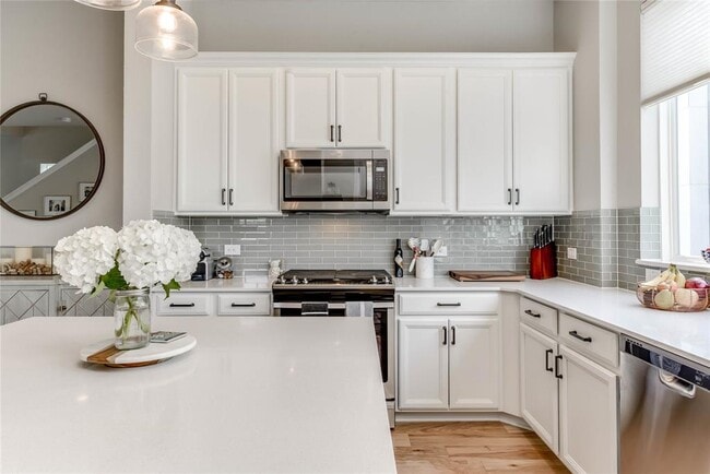 Building Photo - 1405 Hyde St