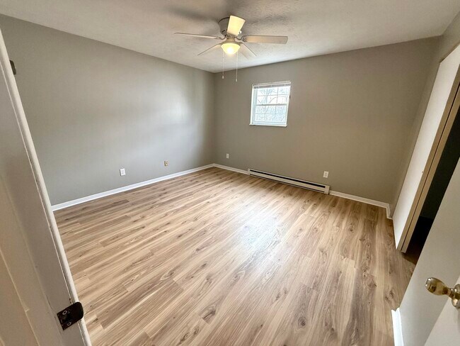 Building Photo - 1155 KY-3057