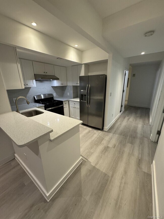 Building Photo - 42-35 Main St