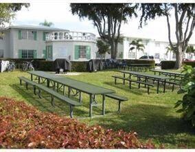 Building Photo - 1821 NE 62nd St