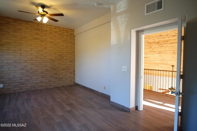Building Photo - 10514 E Seven Generations Way