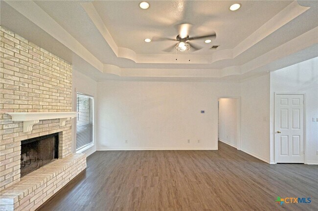Building Photo - 380 Las Brisas Blvd