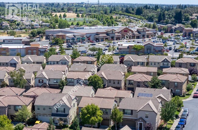 Building Photo - 1529 Borrasca Dr