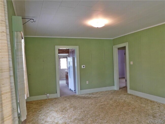 Building Photo - 172 Wellsville St