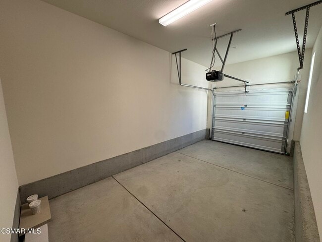 Building Photo - 701 Edward Scholle Dr