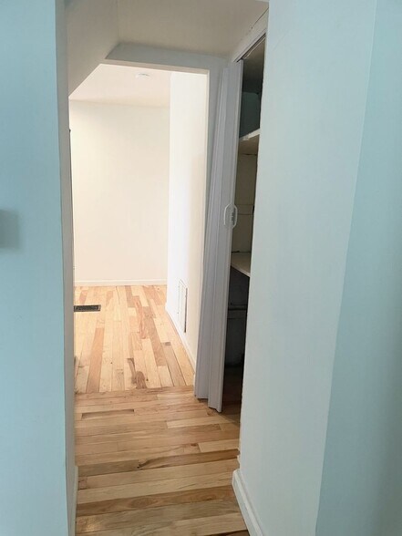 Building Photo - 3942 Wallace St