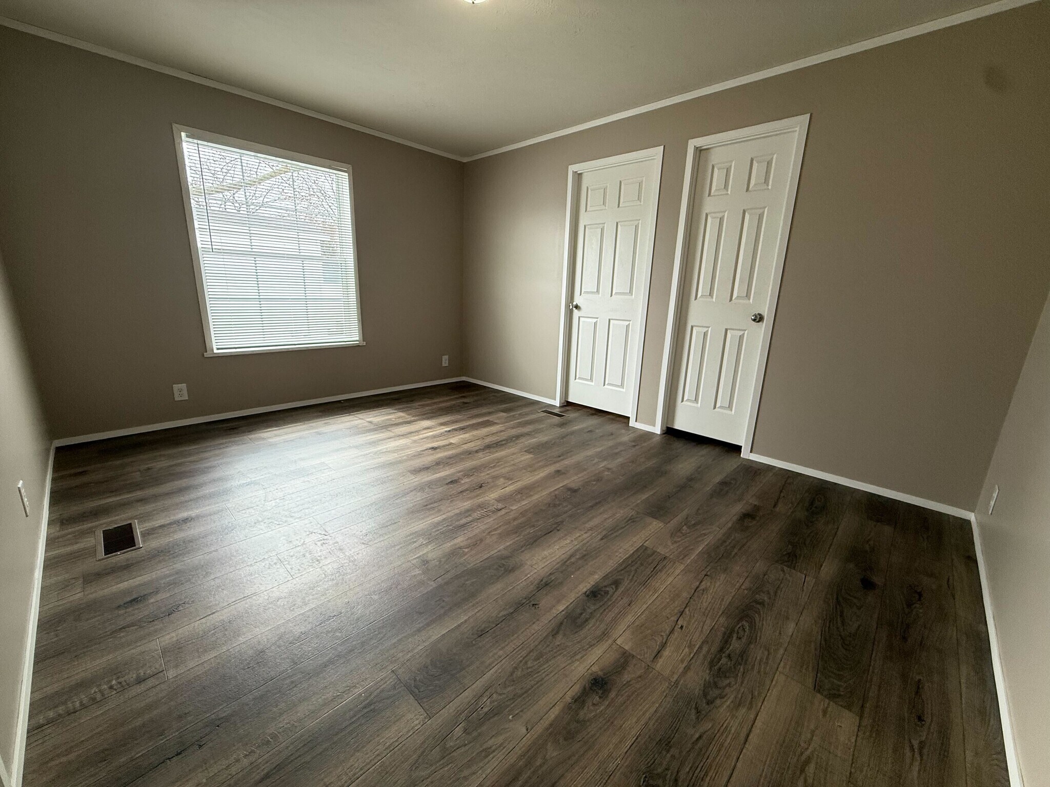 Building Photo - 11785 Cascade Cir