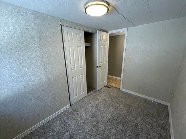 Building Photo - 15435 E Cherry Creek Rd