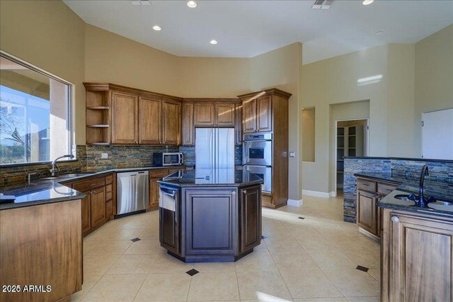 Building Photo - 6789 E Saber Rd