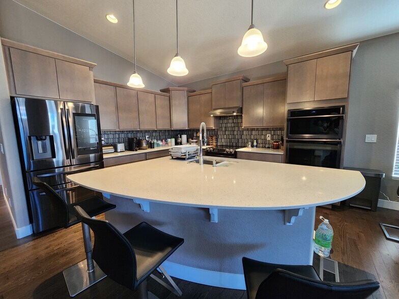 Building Photo - 10043 Hannaway Dr