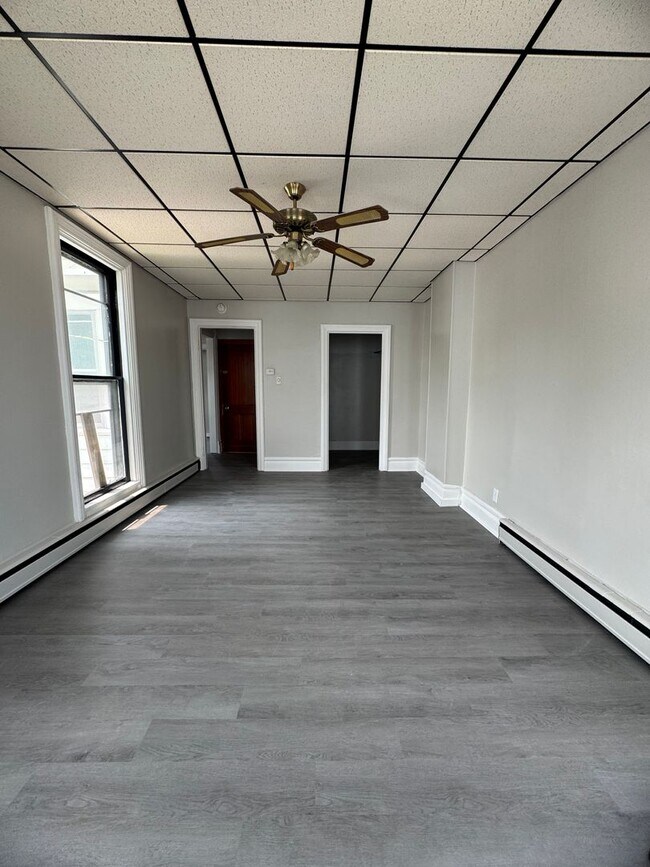 Building Photo - 141 Church St