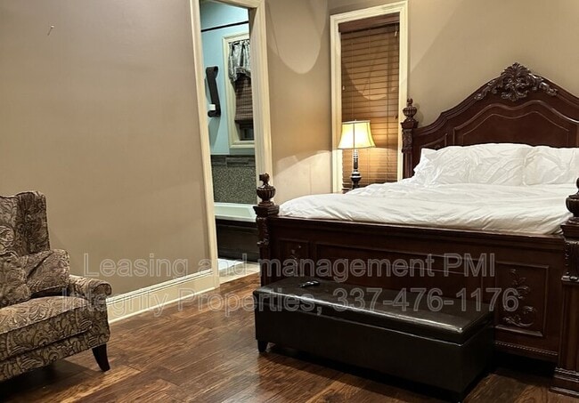 Building Photo - 330 Dunvegan Ct