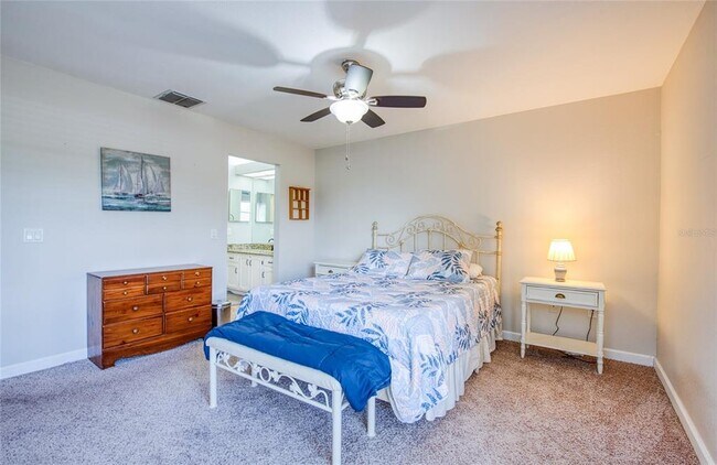 Building Photo - 2478 Bentley Dr