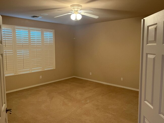 Building Photo - 18137 W Orchid Ln