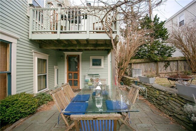 Building Photo - 94 Spring St