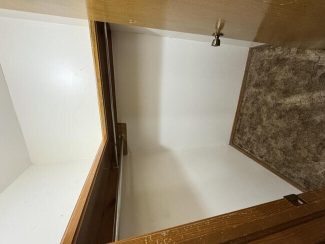 Building Photo - 5124 Dogwood Rd