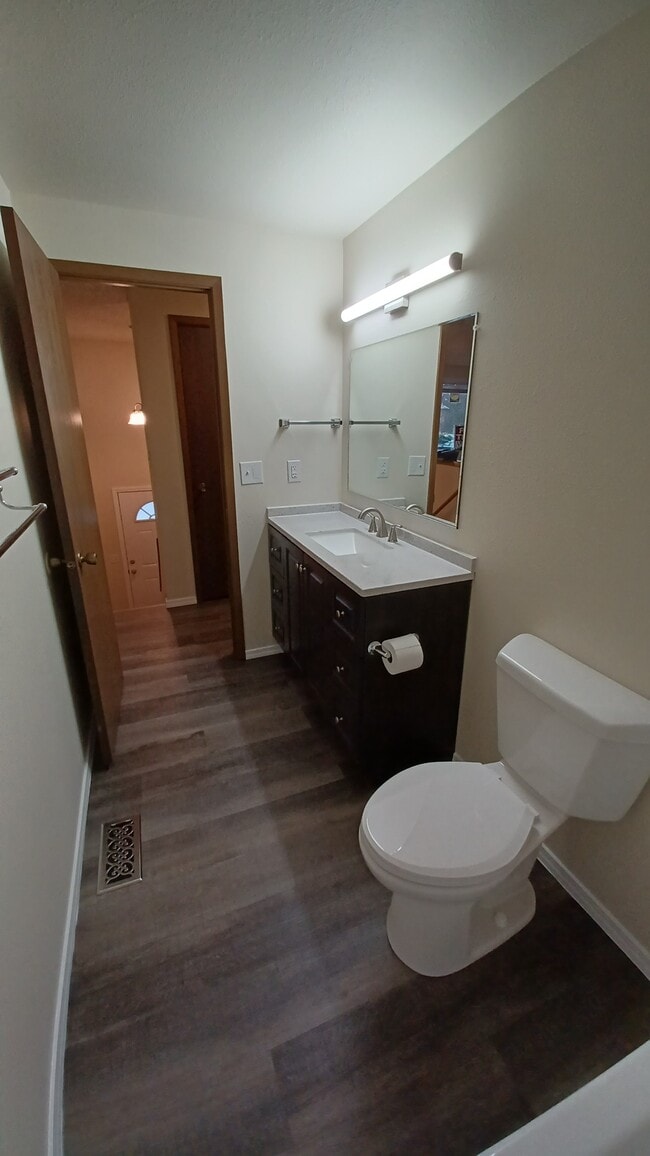 Building Photo - 11009 E Augusta Ct