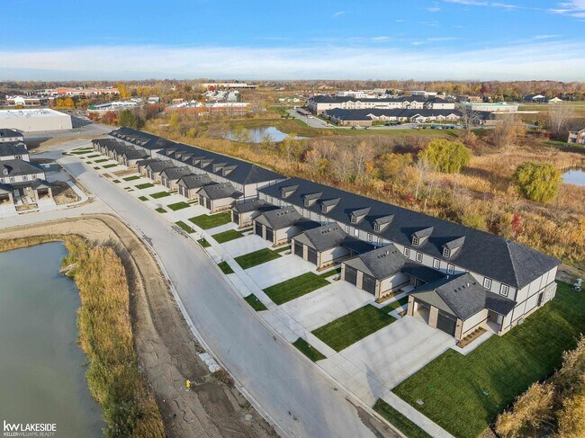 Building Photo - 51410 Tides Dr