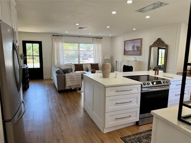 Building Photo - 3157 Novus St