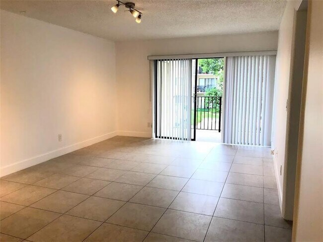 Building Photo - 9022 W Atlantic Blvd
