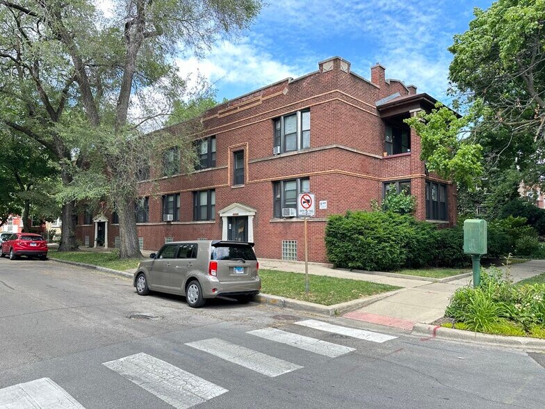 Primary Photo - 3608 W Grace St