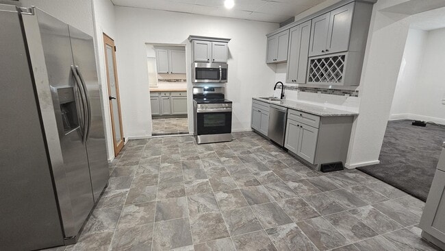 Building Photo - 415 Harrison Ave